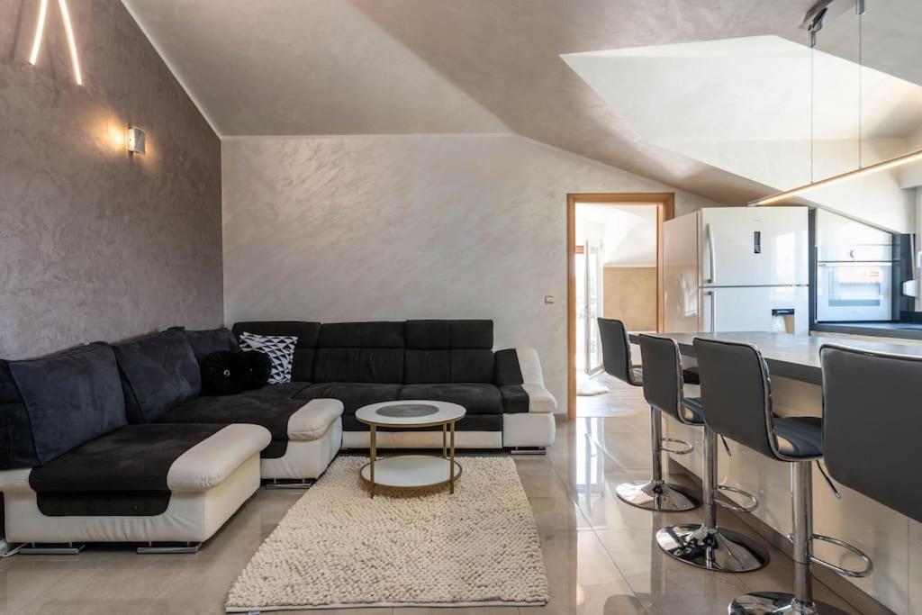 Apartment Goran Porec